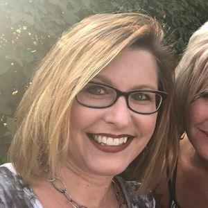 Meet your Posher, Debbie